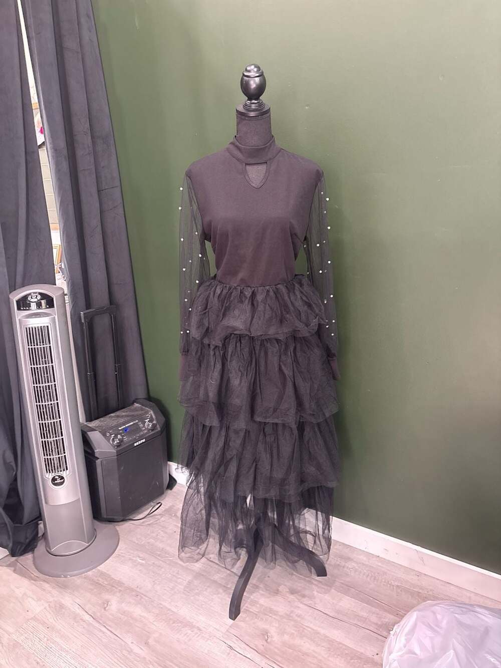 SHEIN Black Long Sleeve Tiered Tulle Dress with Pearl Sleeves